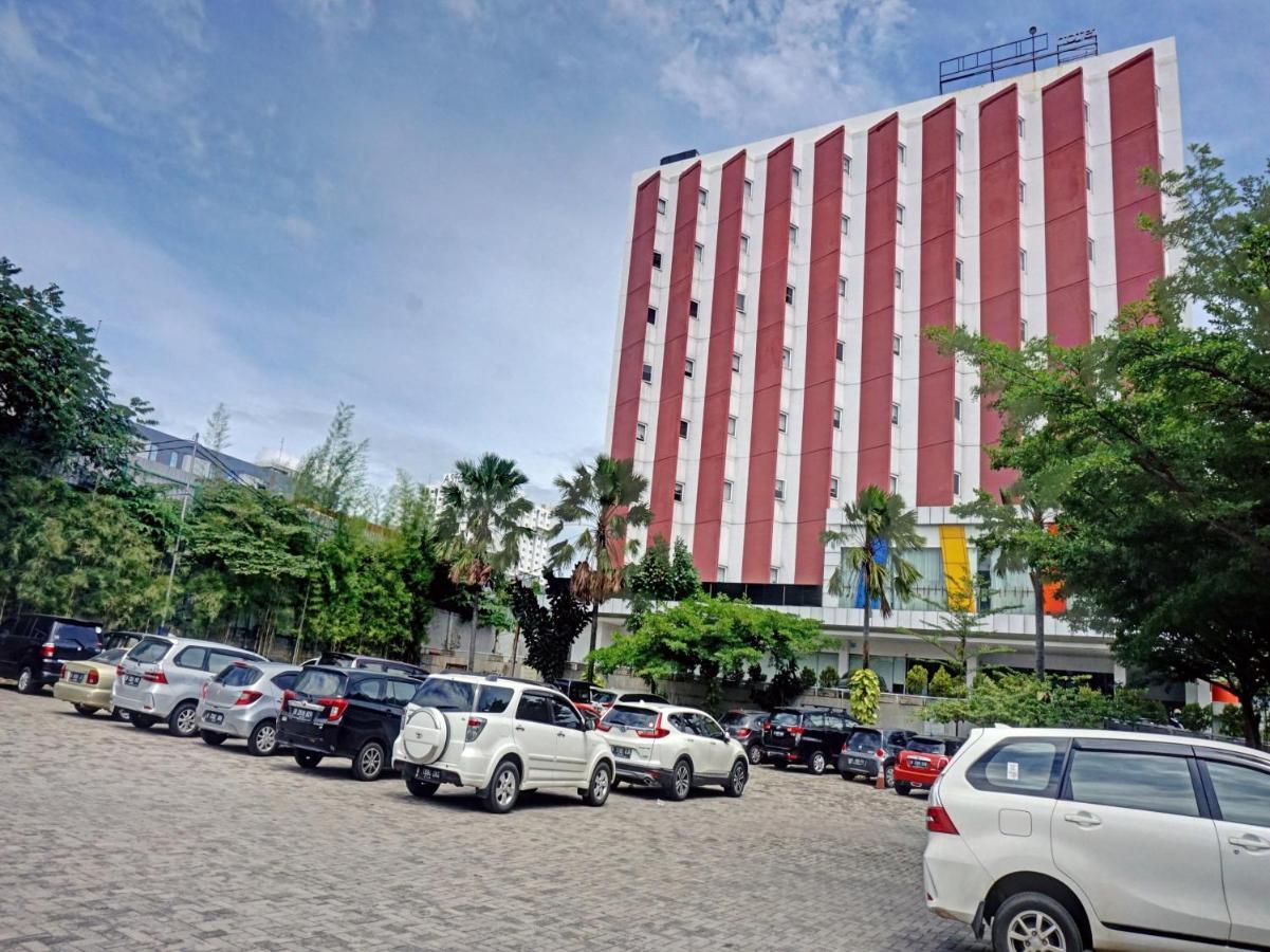 Townhouse Oak Jp Hotel Jakarta Buitenkant foto